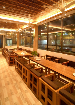 Restaurant ambiance